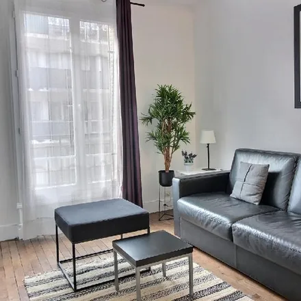 Image 2 - 17 Rue Tiphaine, 75015 Paris, France - Apartment for rent