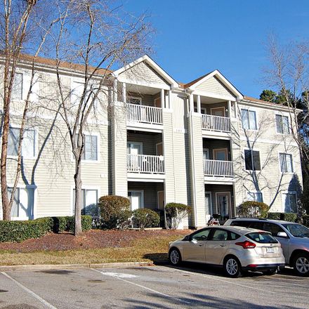 Rent this 4 bed condo on 1411 Collegiate Circle in Raleigh, NC 27606