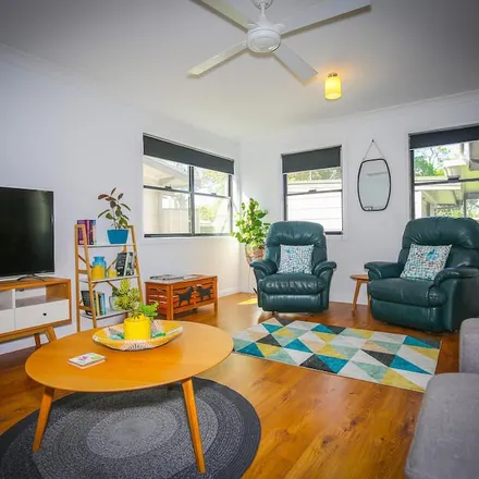 Rent this 2 bed townhouse on Broke NSW 2330