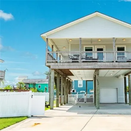 Buy this 3 bed house on Buccaneer Drive in Jamaica Beach, Galveston County