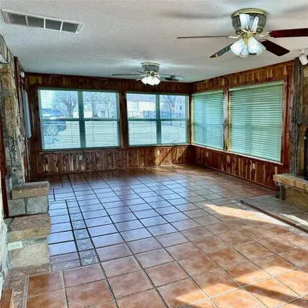 Image 3 - 1899 West Vinita Avenue, Sulphur, OK 73086, USA - House for sale