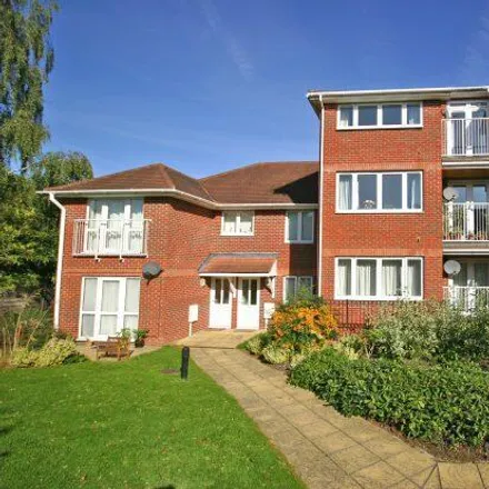 Rent this 3 bed room on 16 to 24 in Gordon Road, Haywards Heath