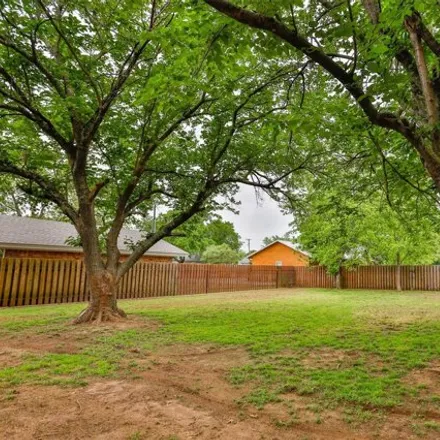 Image 8 - 463 North Hickory Street, Muenster, Cooke County, TX 76252, USA - House for sale