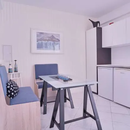 Rent this 5 bed apartment on Dahmestraße 25 in 12527 Berlin, Germany