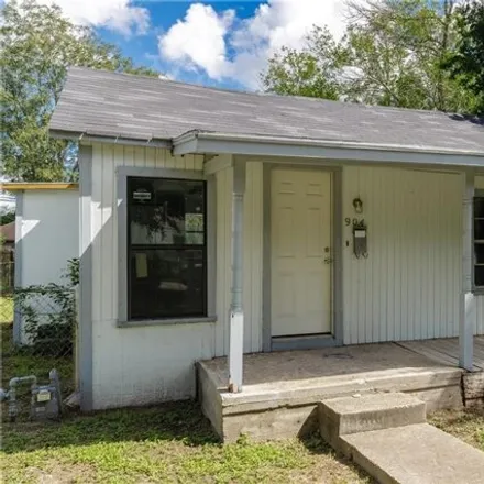 Buy this 1 bed house on 902 North Wright Street in Alice, TX 78332