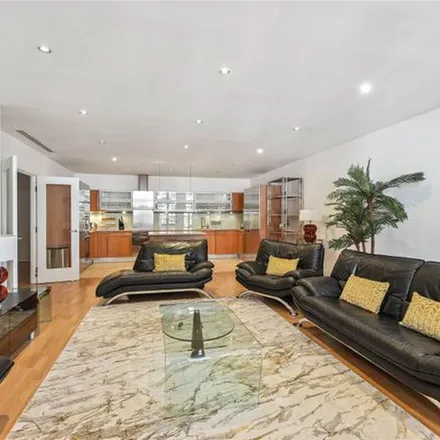 Rent this 3 bed apartment on Knightsbridge in London, SW1X 7LA