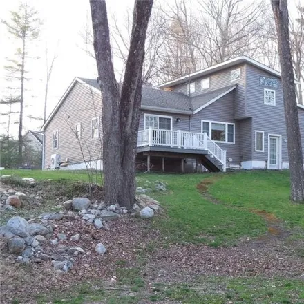 Buy this 4 bed house on 220 Weed Road in Pine Bush, Shawangunk