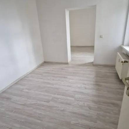 Rent this 3 bed apartment on Huttenstraße 53 in 06110 Halle (Saale), Germany