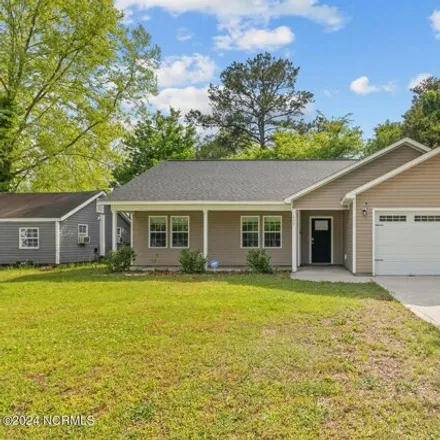 Buy this 3 bed house on 207 Sherwood Road in Jacksonville, NC 28540