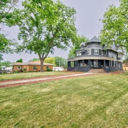 Image 4 - Estherville Lincoln Central, 3rd Avenue South, Estherville, IA 51334, USA - House for sale
