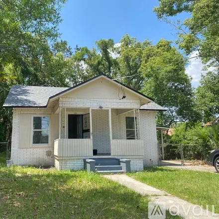 Rent this 2 bed house on 739 Escambia St