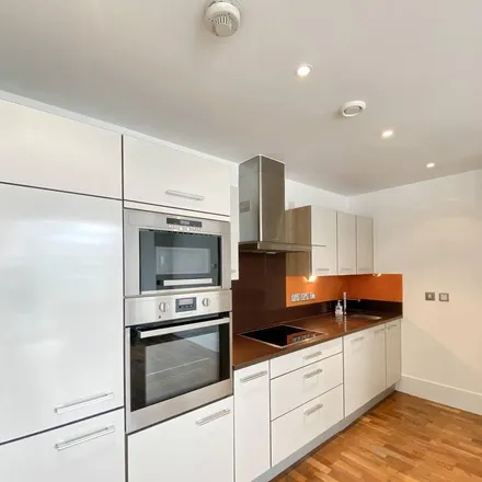 Image 4 - Southstand, Avenell Road, London, N5 1BP, United Kingdom - Apartment for rent