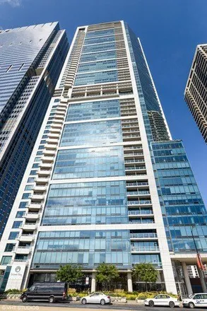 Rent this 4 bed condo on 340 on the Park in 340 East Randolph Street, Chicago