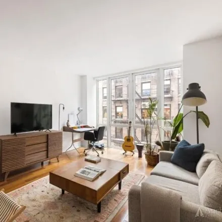 Image 2 - 134 West 20th Street, New York, NY 10011, USA - Condo for sale