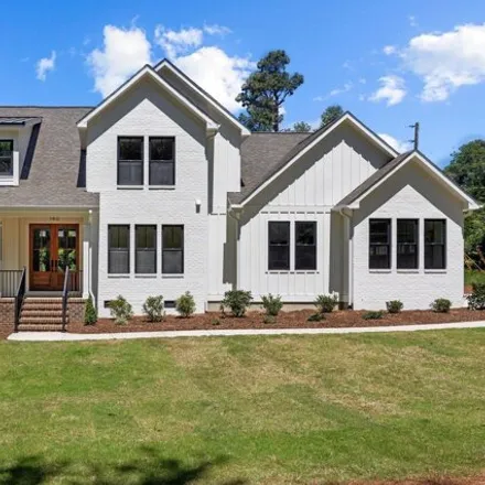 Image 2 - 142 Country Club Circle, Southern Pines, NC 28387, USA - House for sale