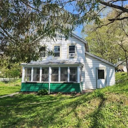 Buy this 3 bed house on 9 Church Street in Hyde Park, NY 12538