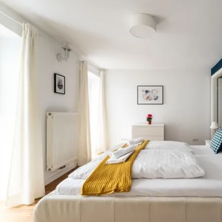 Rent this 4 bed apartment on Linke Wienzeile 164 in 1060 Vienna, Austria