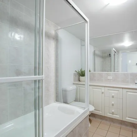 Image 7 - 17 Ikkina Road, Koala Park QLD 4220, Australia - Apartment for rent