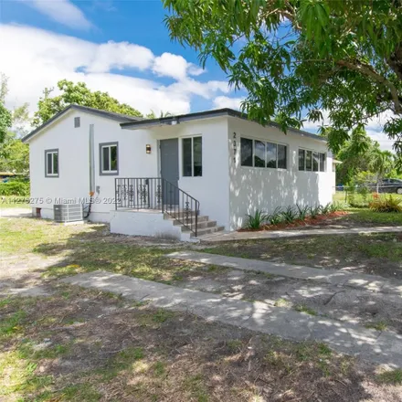 Image 3 - 2371 Northwest 66th Street, Glenwood Heights, Miami-Dade County, FL 33147, USA - House for sale