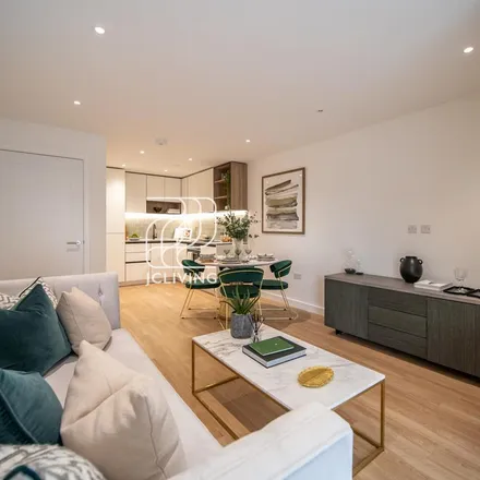 Rent this 1 bed apartment on Commander Avenue in London, NW9 4FE