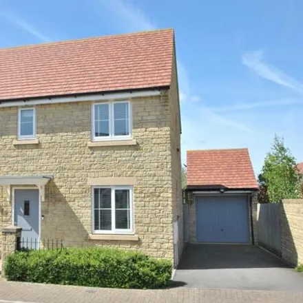 Buy this 4 bed house on 18 in 20 Lapwing Drive, Woodmancote