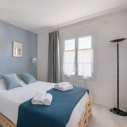 Rent this 3 bed house on Saint Clément des Baleines in 59 Rue de la Mairie, 17590 Le Gillieux
