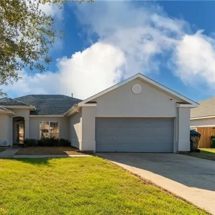 Buy this 4 bed house on 1545 Hunters Point in Royal Estates, St. Tammany Parish