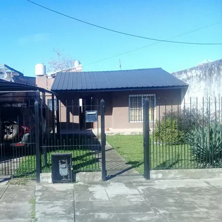 Buy this studio house on Jorge Newbery in Partido de Florencio Varela, Florencio Varela