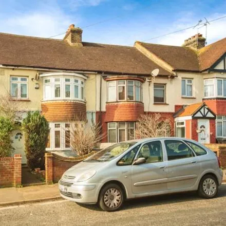 Buy this 3 bed townhouse on 37 Robinia Avenue in Northfleet, DA11 9QE