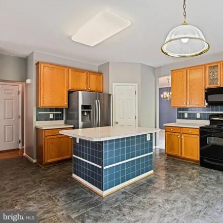 Image 6 - 6875 Colonel Taylor Lane, Fairfax County, VA 20121, USA - House for sale