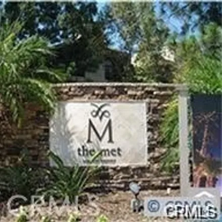 Image 1 - 5530 Owensmouth Ave Apt 301, Woodland Hills, California, 91367 - Condo for rent