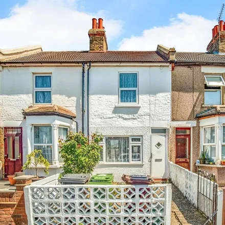 Rent this 3 bed townhouse on Carrington Road in St Vincents Road, Dartford
