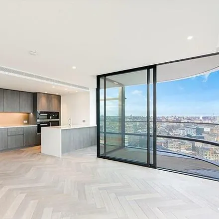 Rent this 2 bed apartment on Blossom Street in Spitalfields, London