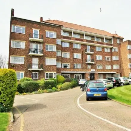 Rent this 3 bed apartment on Mulberry Close in London, NW4 1QW