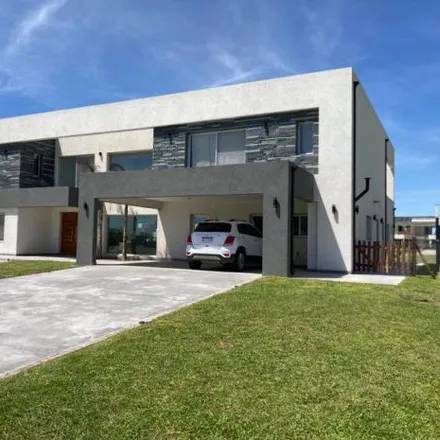 Buy this 5 bed house on ex-Ruta Provincial 52 in Partido de Ezeiza, 1801 Canning