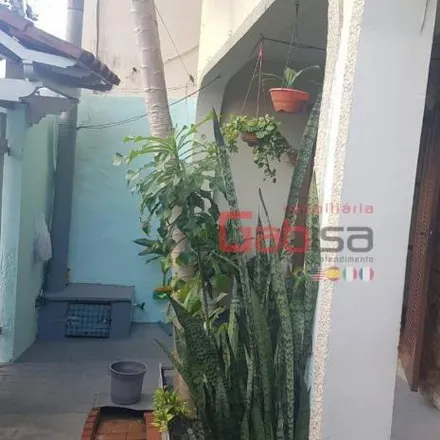 Buy this 3 bed house on Rua Vitória in Cabo Frio - RJ, 28910-190