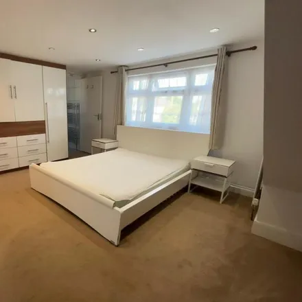 Rent this 1 bed room on Lintott Court in Stanwell, TW19 7LW