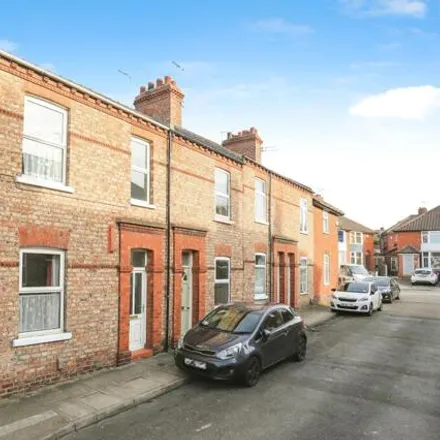 Buy this 3 bed house on The Co-operative Food in 103-104 Hull Road, York