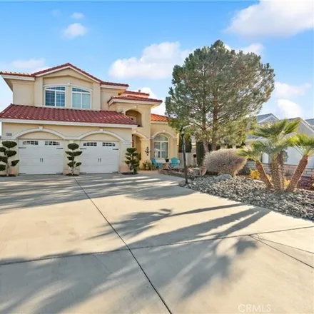 Image 2 - 17831 Lakeview Drive, San Bernardino County, CA 92395, USA - House for rent