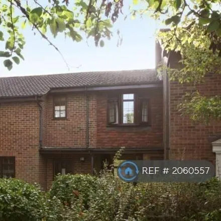 Rent this 1 bed house on St Matthew's Church of England Primary School in Nash Gardens, Redhill
