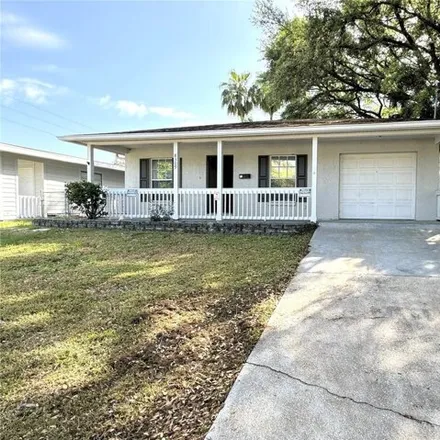 Buy this 5 bed house on 8363 Alaska Street in Tampa, FL 33604