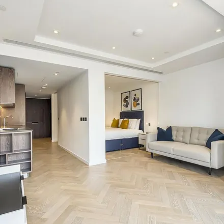 Image 4 - Pearce House, 8 Circus Road West, Nine Elms, London, SW11 8EY, United Kingdom - Apartment for rent