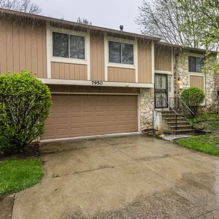 Image 3 - 7952 Sunfield Court, Indianapolis, IN 46214, USA - Condo for sale