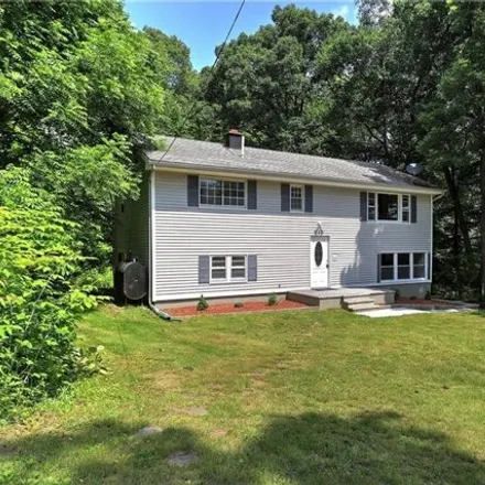 Buy this 3 bed house on 324 Silver Hill Road in Derby, CT 06418