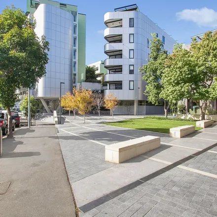 Rent this 3 bed apartment on McLachlan Avenue in Darlinghurst NSW 2010, Australia