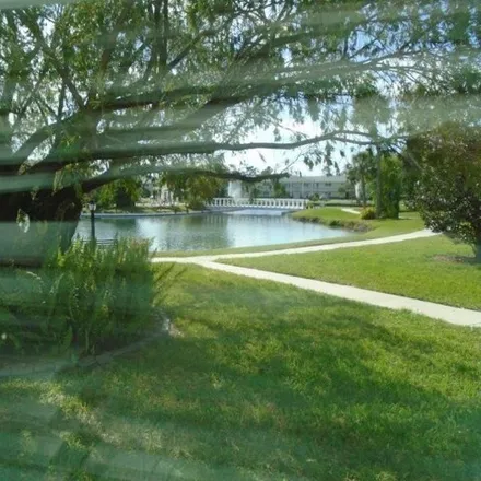 Image 6 - 13597 Stratford Place Circle, Cypress Lake, FL 33919, USA - Condo for sale