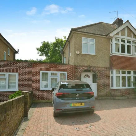 Rent this 4 bed duplex on Norton Road in London, UB8 2PT
