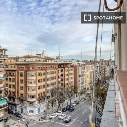 Image 5 - Calle de Cavanilles, 15, 28007 Madrid, Spain - Apartment for rent