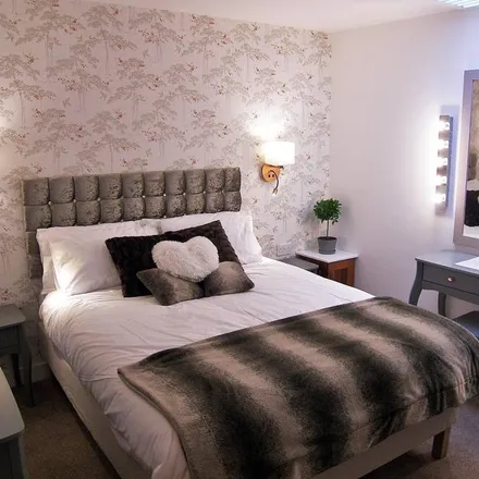 Rent this 1 bed apartment on Edinburgh Waverley in South Ramp, City of Edinburgh