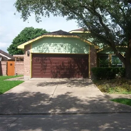 Rent this 3 bed house on 1552 Bradney Drive in Houston, TX 77077